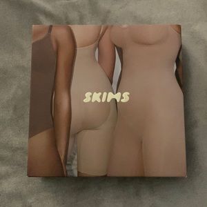SKIMS Shapewear bodysuit W.Snaps